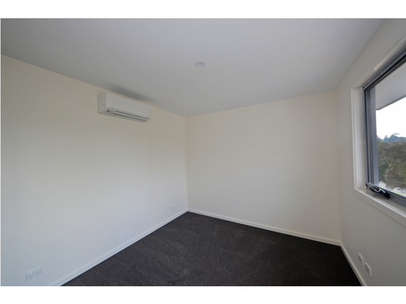 2/1 Sampson Drive, Mount Waverley VIC 3149