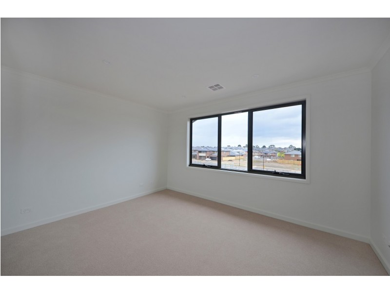 15 Panorama Drive, Wantirna South VIC 3152