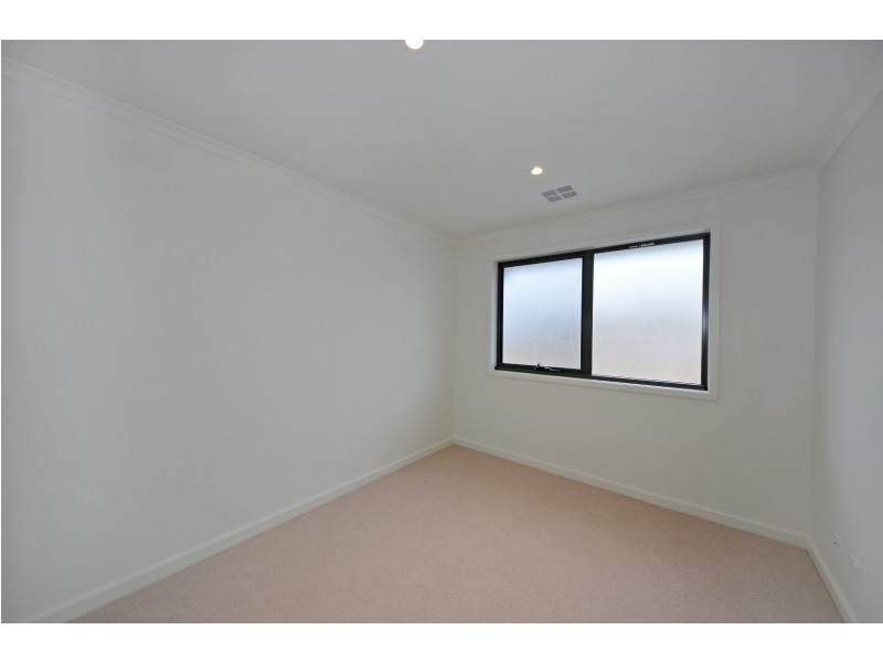 15 Panorama Drive, Wantirna South VIC 3152