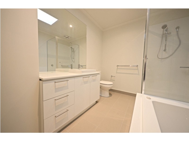 15 Panorama Drive, Wantirna South VIC 3152