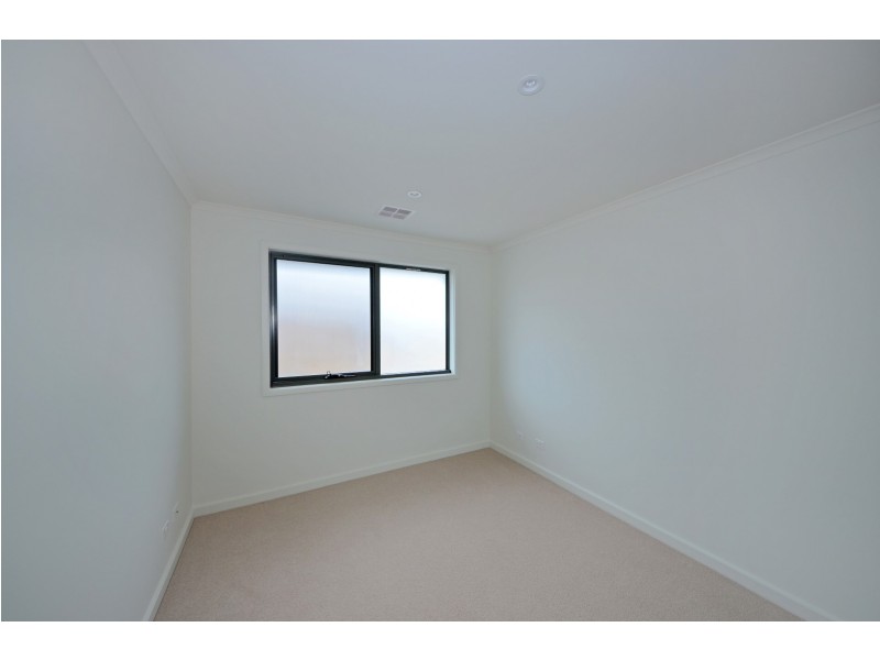 15 Panorama Drive, Wantirna South VIC 3152