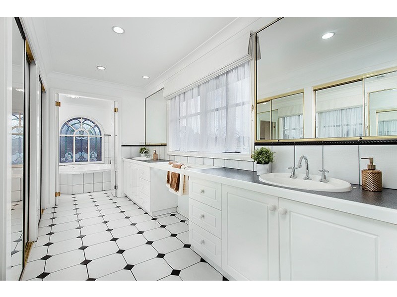 113 Liberty Avenue, Rowville VIC 3178