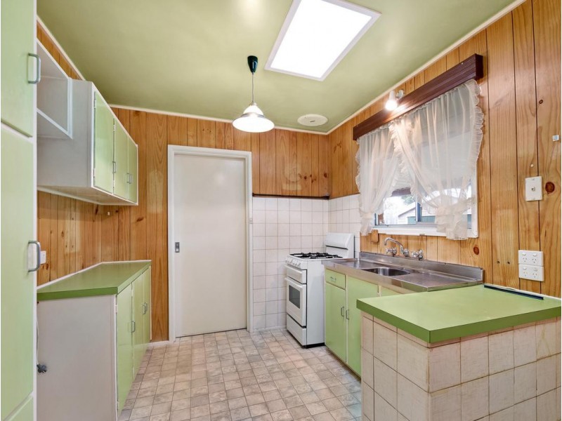28 Mangana Drive, Mulgrave VIC 3170