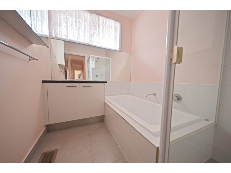 22 Cootamundra Drive, Wheelers Hill VIC 3150