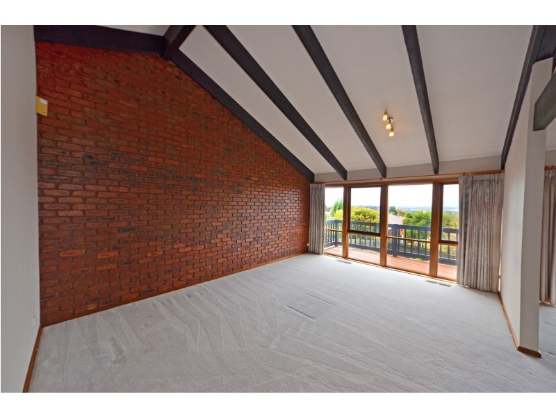 57 Craig Hill Drive, Wheelers Hill VIC 3150