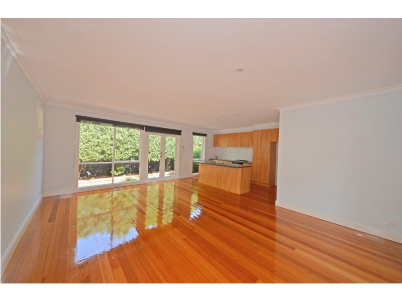 1/2 Bessie Street, Bentleigh East VIC 3165