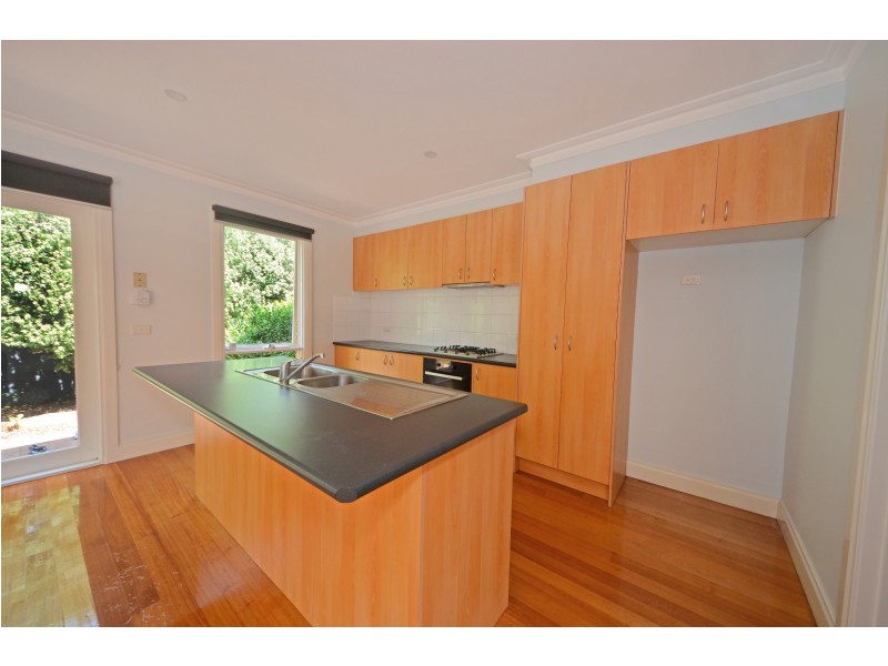 1/2 Bessie Street, Bentleigh East VIC 3165