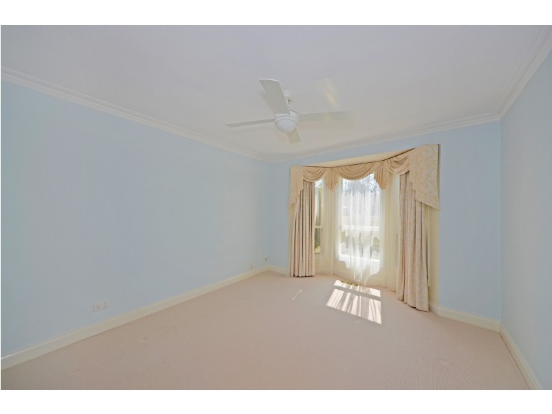 1/2 Bessie Street, Bentleigh East VIC 3165