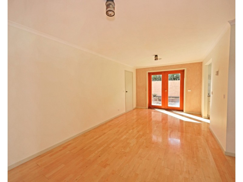 27 Gateway Close, Chadstone VIC 3148