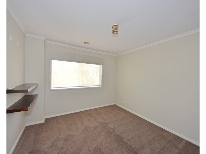 27 Gateway Close, Chadstone VIC 3148