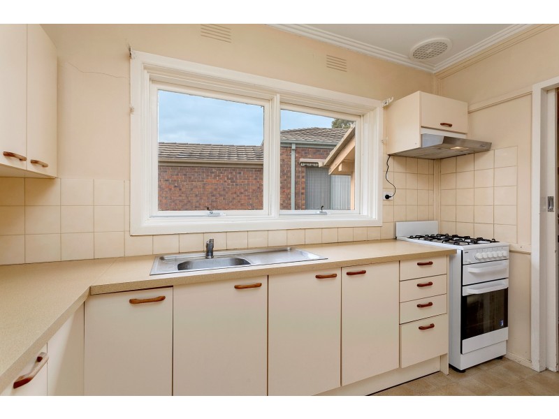 13 Kwinana Street, Glen Waverley VIC 3150