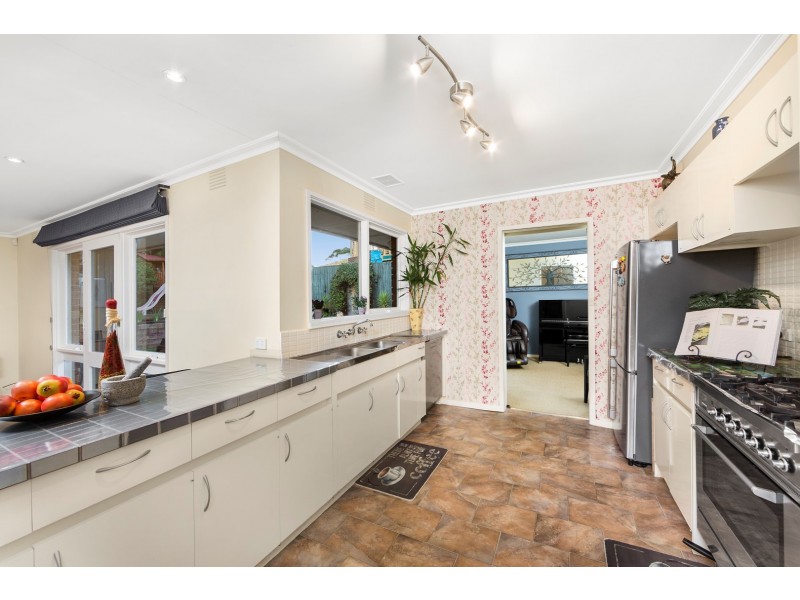 4 Bowden Court, Wheelers Hill VIC 3150