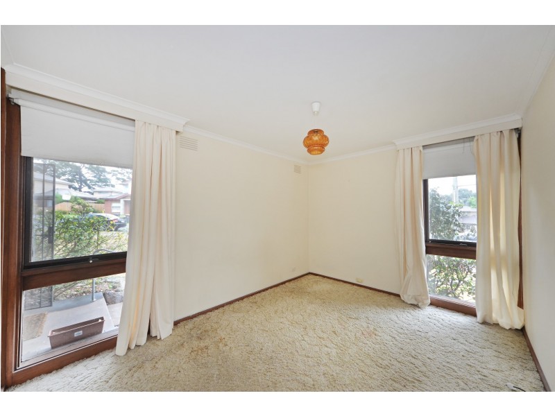 1/4 Kingsley Grove, Mount Waverley VIC 3149