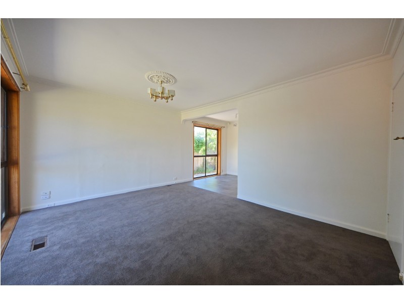 33 Glencairn Street, Mulgrave VIC 3170