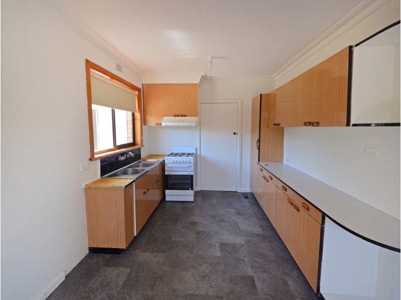 33 Glencairn Street, Mulgrave VIC 3170