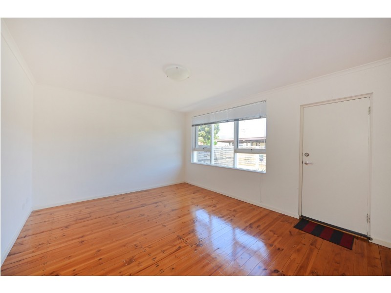 2/19 Oakes Avenue, Clayton South VIC 3169