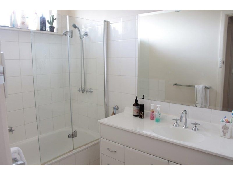 1/16 Melaleuca Drive, Glen Waverley VIC 3150