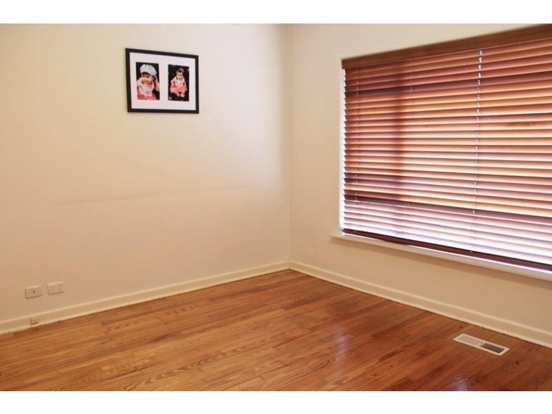 1/16 Melaleuca Drive, Glen Waverley VIC 3150