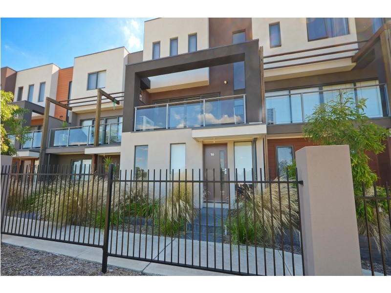 10 Parkland Place, Notting Hill VIC 3168