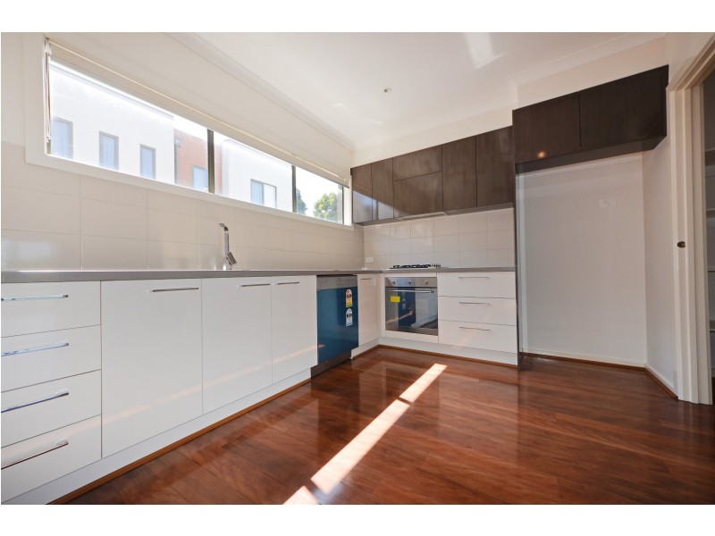 10 Parkland Place, Notting Hill VIC 3168