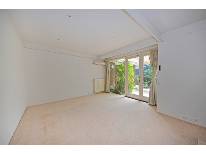 4 Walter Street, Glen Waverley VIC 3150