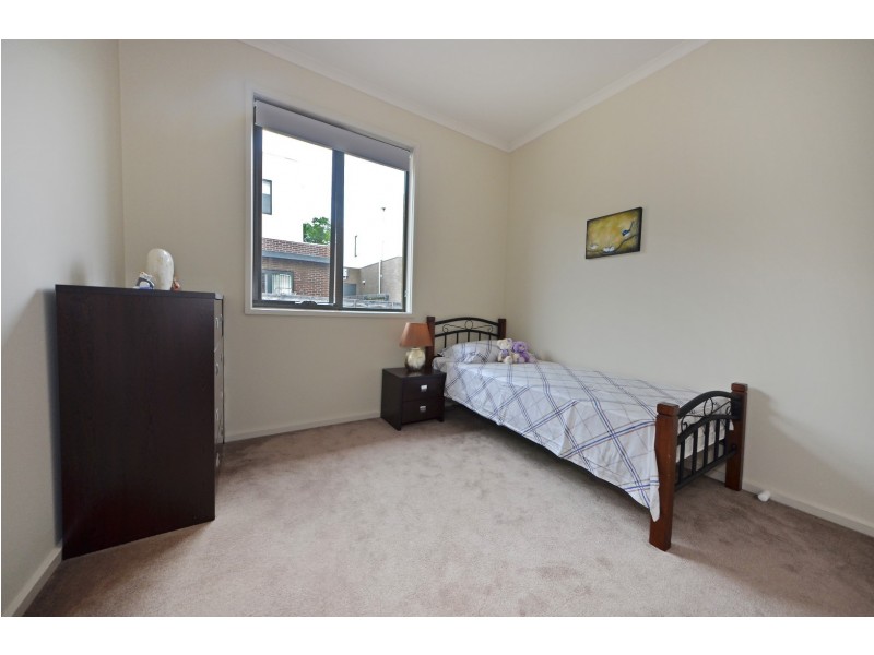 9 Cinnabar Avenue, Mount Waverley VIC 3149