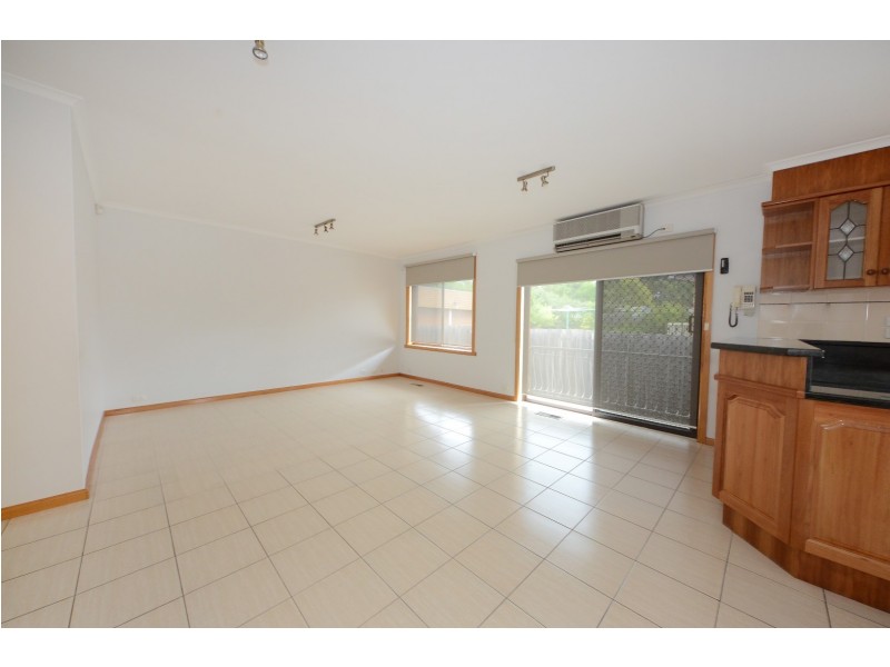 7 Scenic Court, Dandenong North VIC 3175