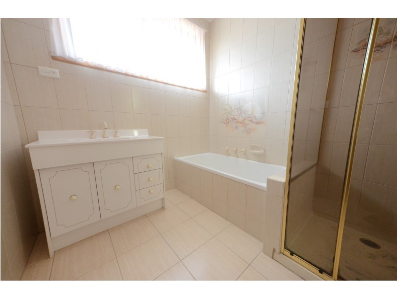 7 Scenic Court, Dandenong North VIC 3175