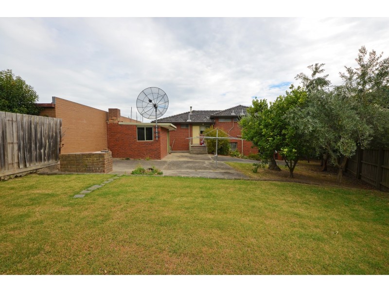 7 Scenic Court, Dandenong North VIC 3175