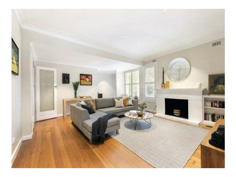 7 Grosvenor Road, Glen Iris VIC 3146