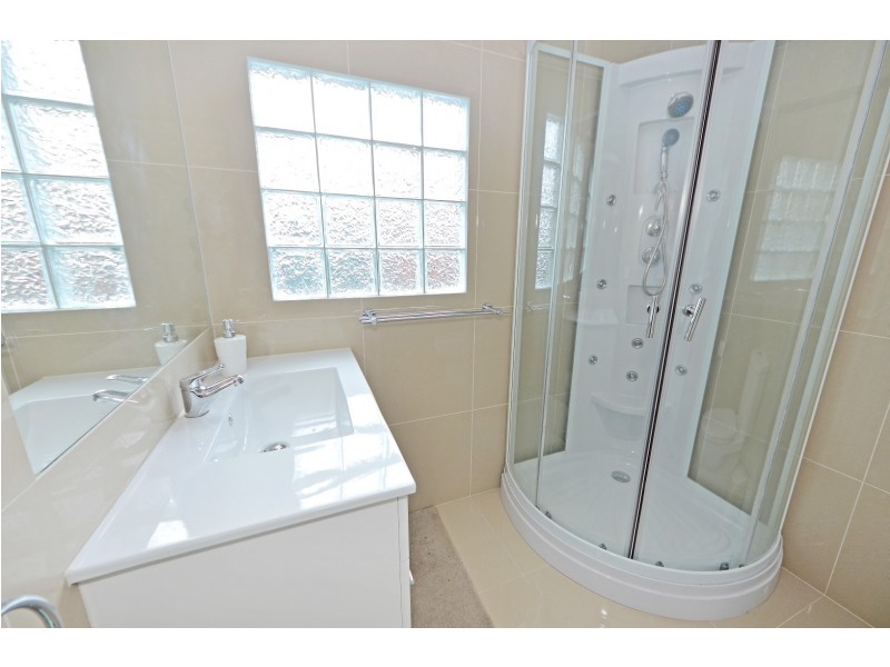 22 Salisbury Road, Ashwood VIC 3147