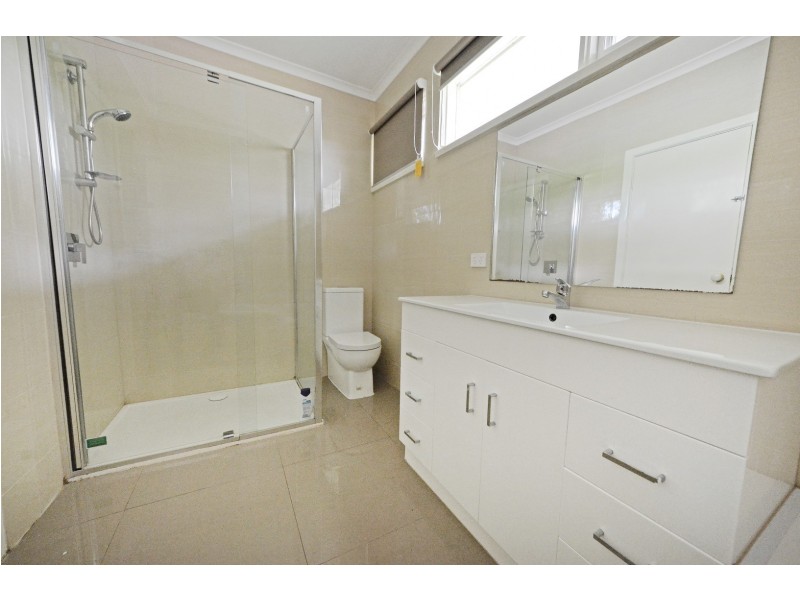 2 Carson Street, Mulgrave VIC 3170