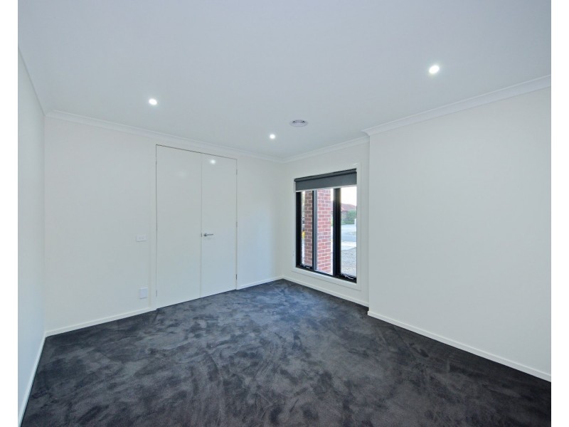 2 Windella Crescent, Glen Waverley VIC 3150