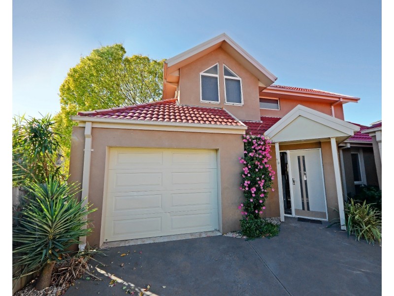 2/9 Johnson Drive, Glen Waverley VIC 3150