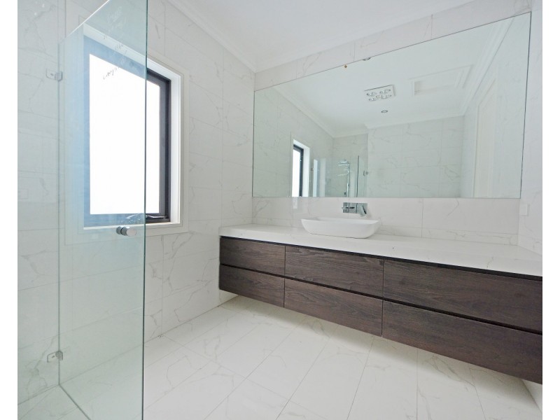 1a Derna Road, Ashburton VIC 3147