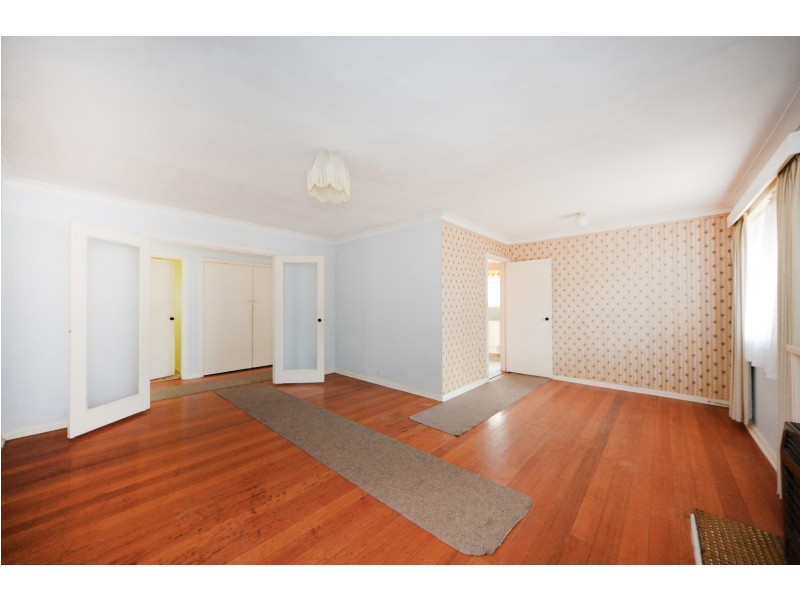 52 Rose Avenue, Glen Waverley VIC 3150