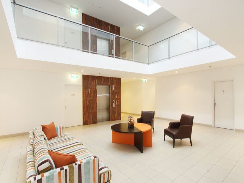 14/213 Normanby Road, Notting Hill VIC 3168