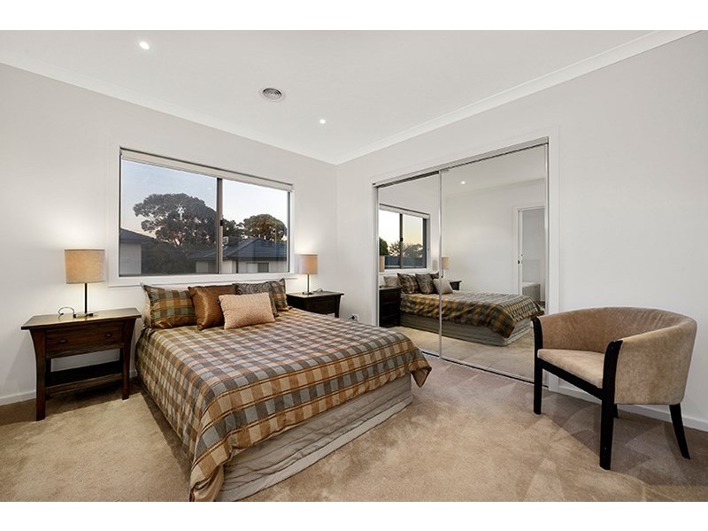 17c Inverness Street, Clarinda VIC 3169