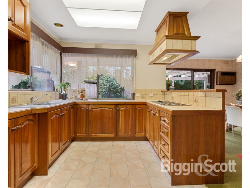 42 Buller Drive, Glen Waverley VIC 3150