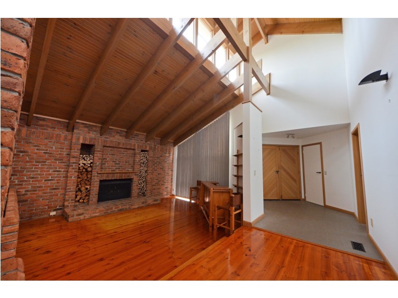 57 Candlebark Quadrant, Rowville VIC 3178