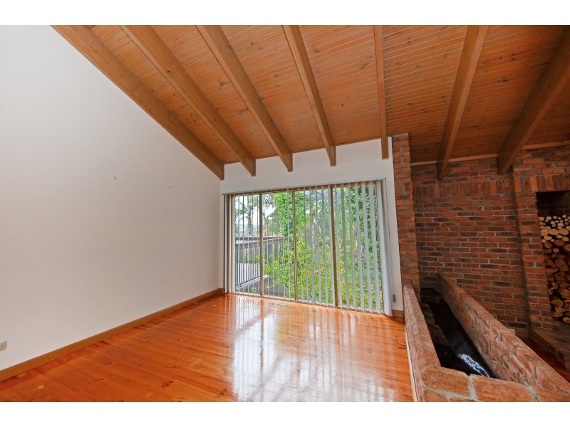 57 Candlebark Quadrant, Rowville VIC 3178