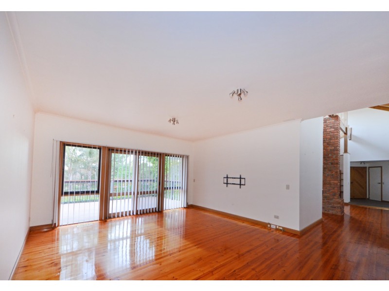 57 Candlebark Quadrant, Rowville VIC 3178