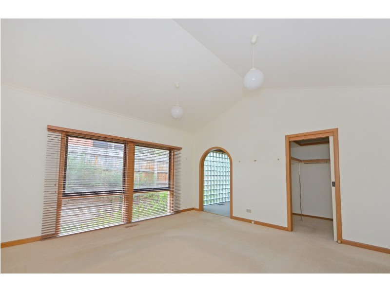 57 Candlebark Quadrant, Rowville VIC 3178