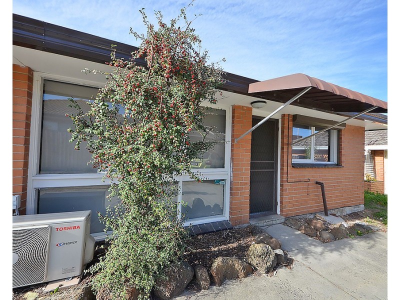 2/4 Iona Street, Clayton VIC 3168