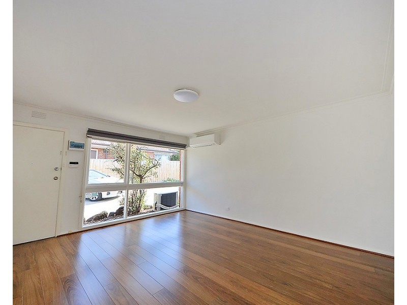 2/4 Iona Street, Clayton VIC 3168