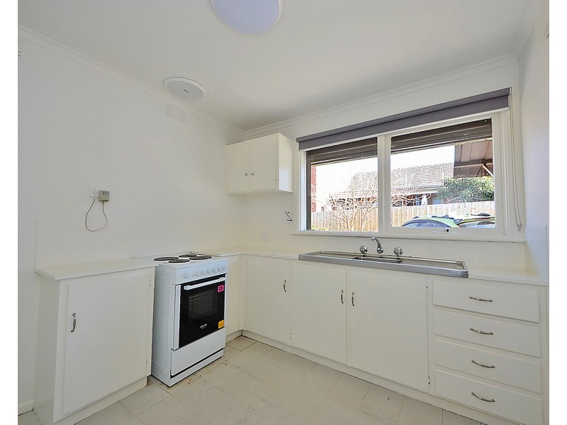 2/4 Iona Street, Clayton VIC 3168