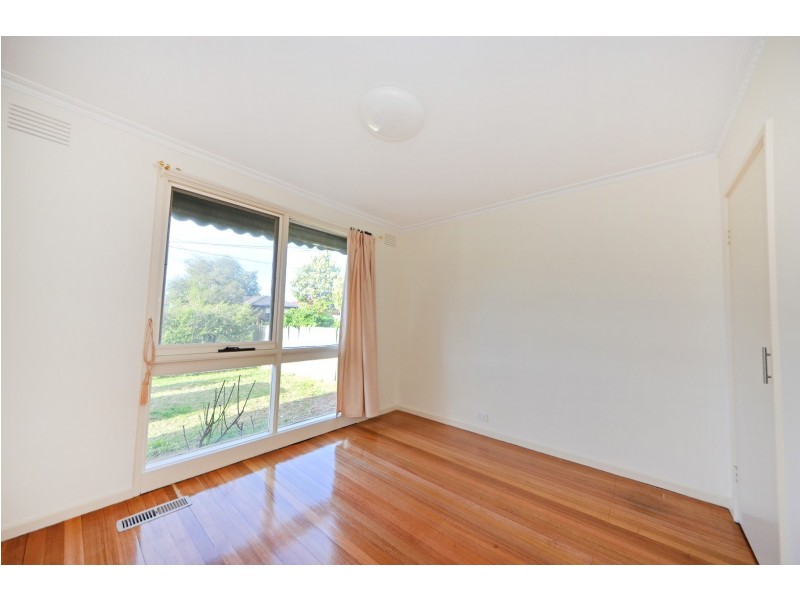 129 Brandon Park Drive, Wheelers Hill VIC 3150