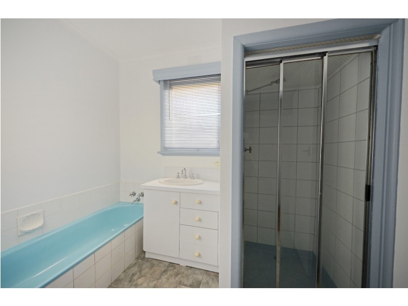 11 Bradstreet Road, Mount Waverley VIC 3149