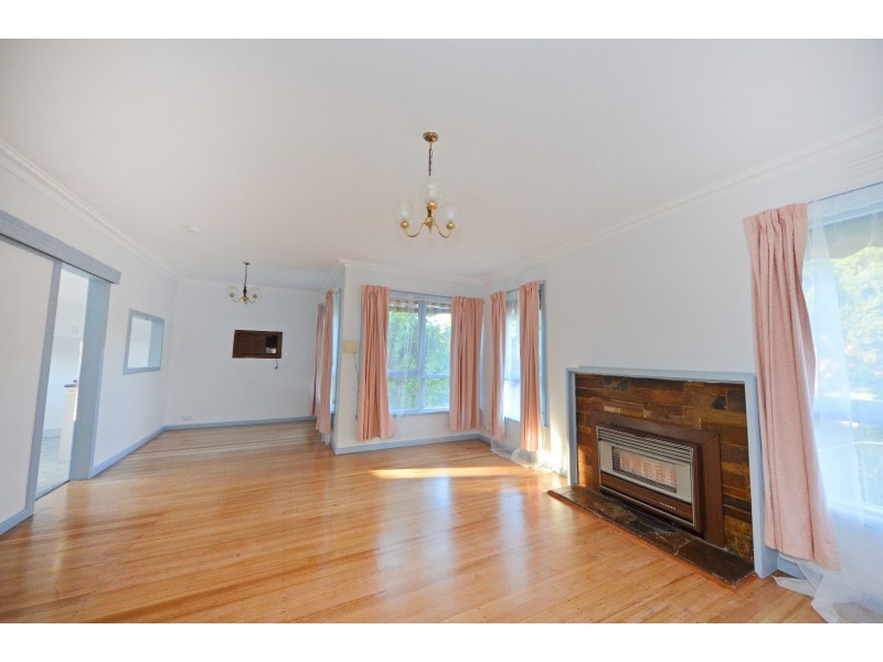 11 Bradstreet Road, Mount Waverley VIC 3149