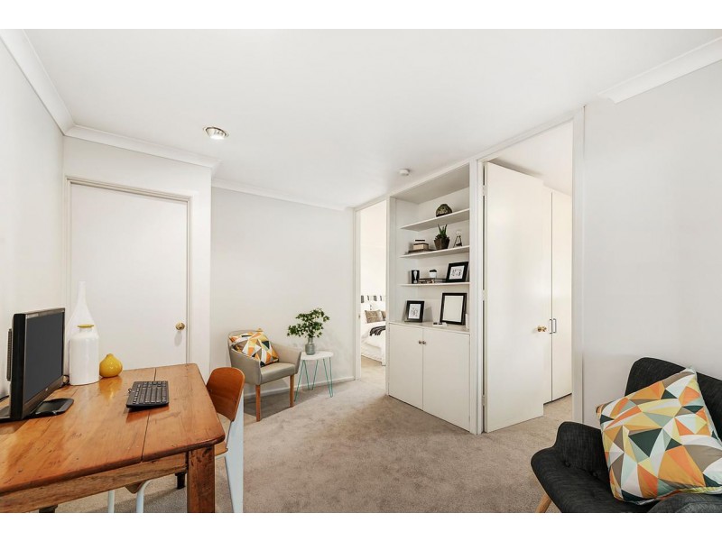 2 Henley Drive, Wheelers Hill VIC 3150